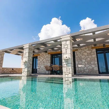 Castielia Villa *